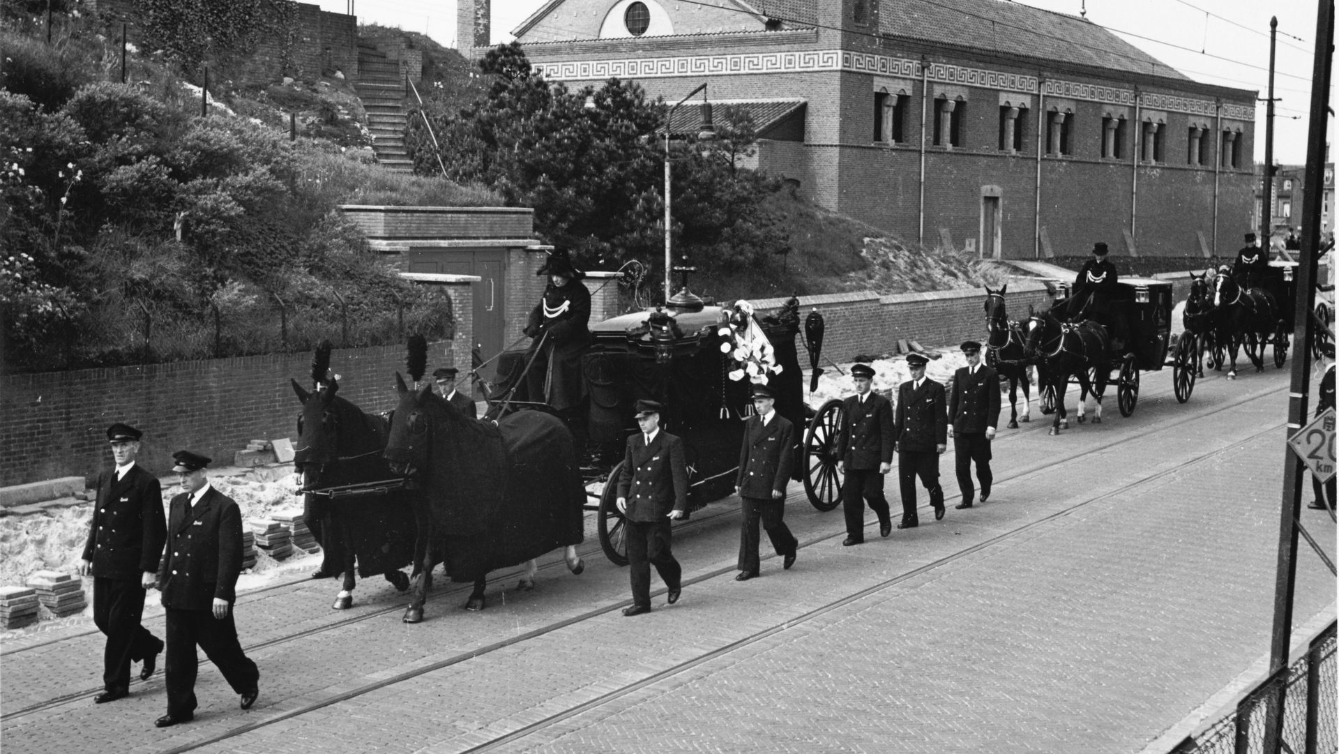 Vervoer van de wieg tot het graf | Koninklijke Beuk