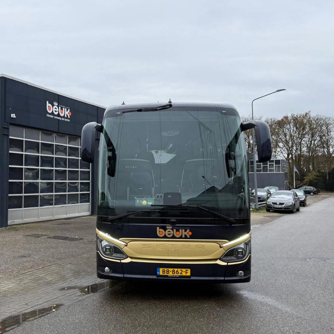 Touringcar huren Hilversum Koninklijke Beuk