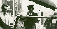Dolf Beuk rijdt Liz Taylor
