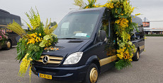 Flower Parade Rijnsburg, Koninklijke Beuk VIP touringcar, regiewagen