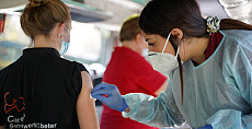 Beuk touringcar ingezet voor griepvaccinatie