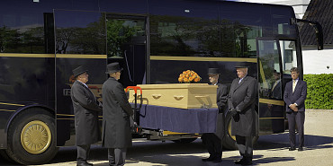 Funeral Transport, Royal Beuk, funeral coach, hearse coach