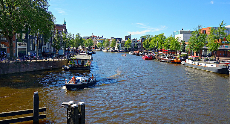 Varen van Amsterdam naar de Zaanse Schans