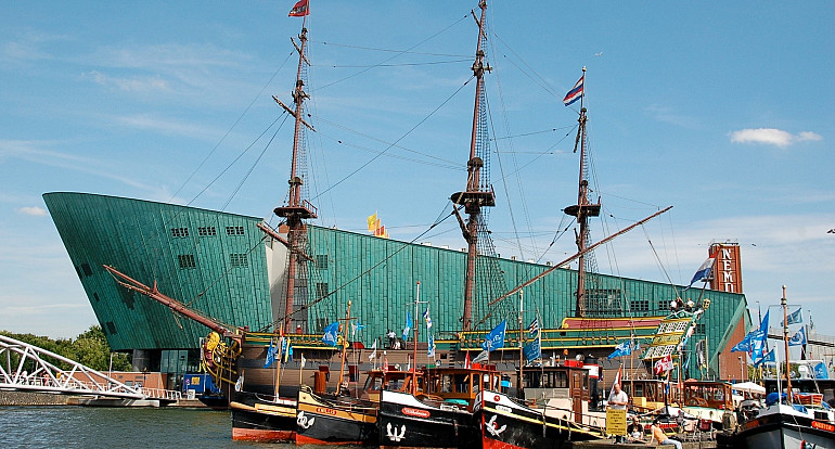 Koninklijke Beuk, Lezersreis - Varen van Amsterdam naar de Zaanse Schans