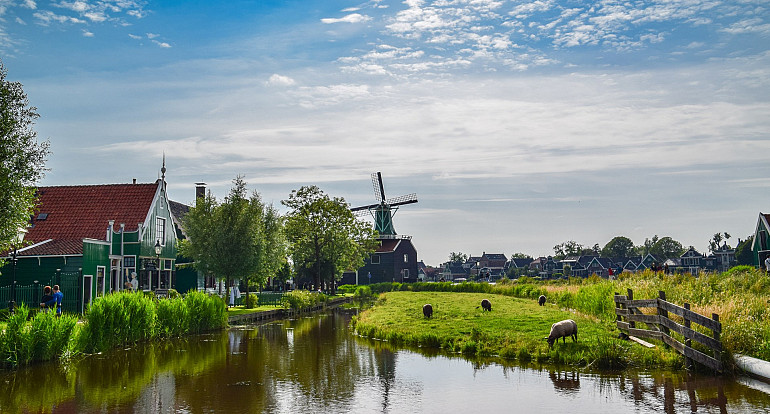Koninklijke Beuk, Lezersreis - Varen van Amsterdam naar de Zaanse Schans