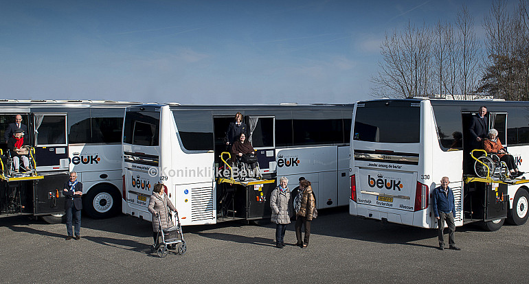 Wheelchair transport by luxury wheelchair coach Royal Beuk