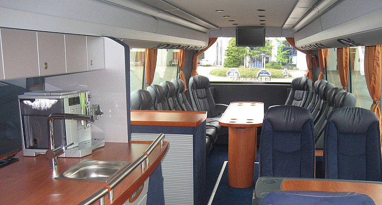 Royal Beuk, VIP coach la Difference pantry
