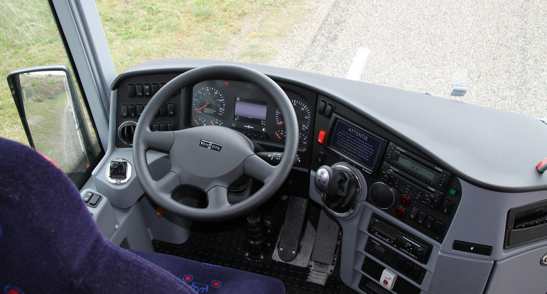 Koninklijke Beuk, Business Class vervoer, Business Class touringcar cockpit