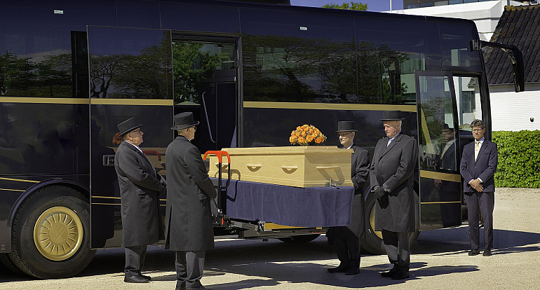 Funeral transport, funeral coach, Royal Beuk Coaches