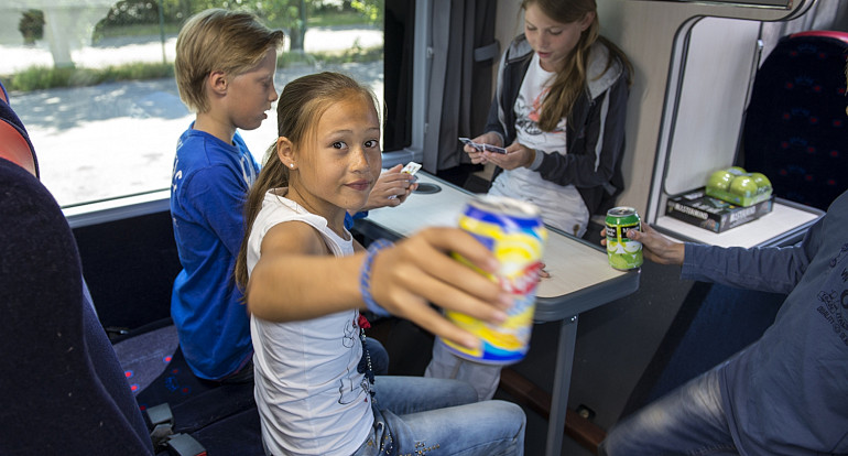 Schoolreisjes met de bus van Beuk, schoolbus huren