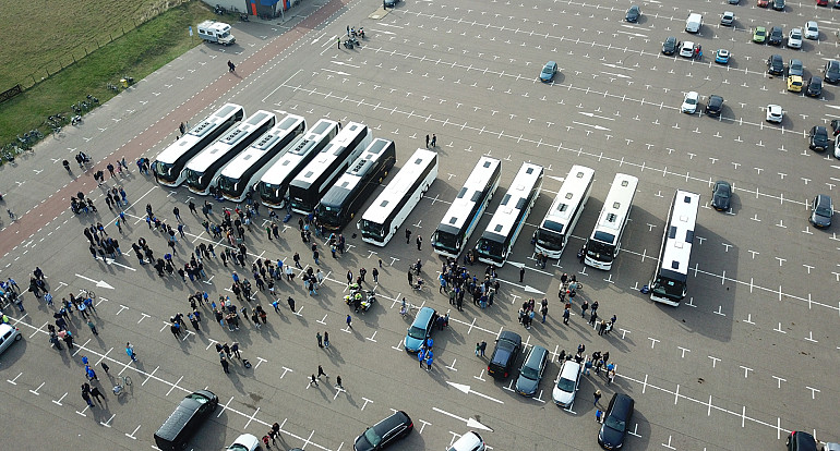 Koninklijke Beuk, Supportersvervoer, supportersbus