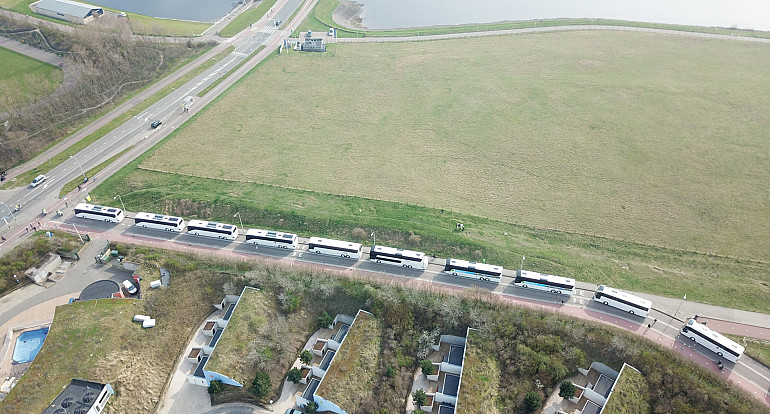 Koninklijke Beuk, Supportersvervoer, supportersbus