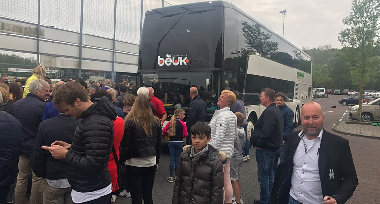 Koninklijke Beuk, Supportersvervoer, supportersbus, SJC Kampioen 2017 2018