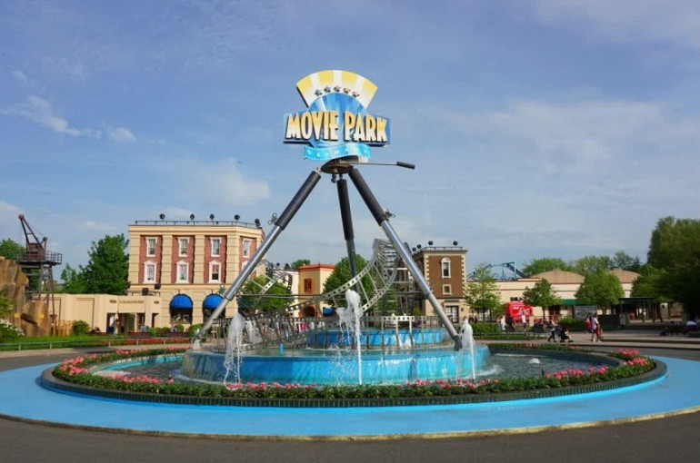 Koninklijke Beuk, Schoolreisje, Moviepark Germany