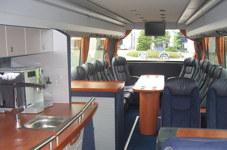 Royal Beuk, VIP coach la Difference pantry