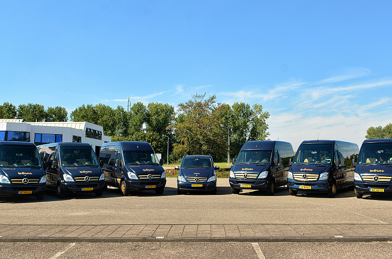Royal Beuk, Comfort Class transport, mini van
