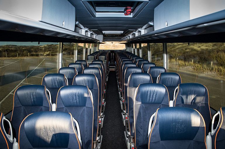 Royal Beuk, Royal Class bus trips, Royal Class armchairs