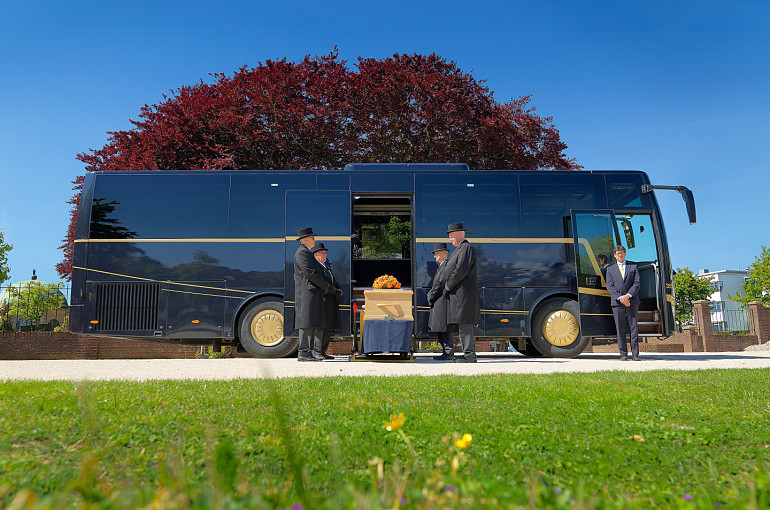 Funeral Transport, Royal Beuk, funeral coach, hearse coach